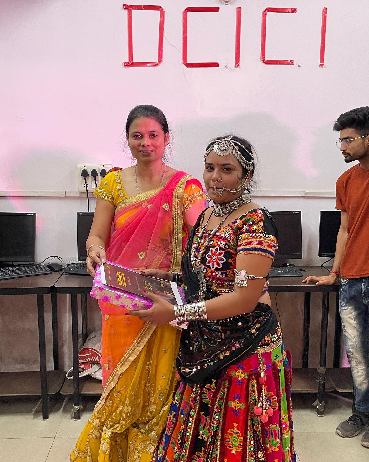 Winners-of-Navratri-Events-of-Design-Centre-Garba-Best-Dance-Mahi-Panchal